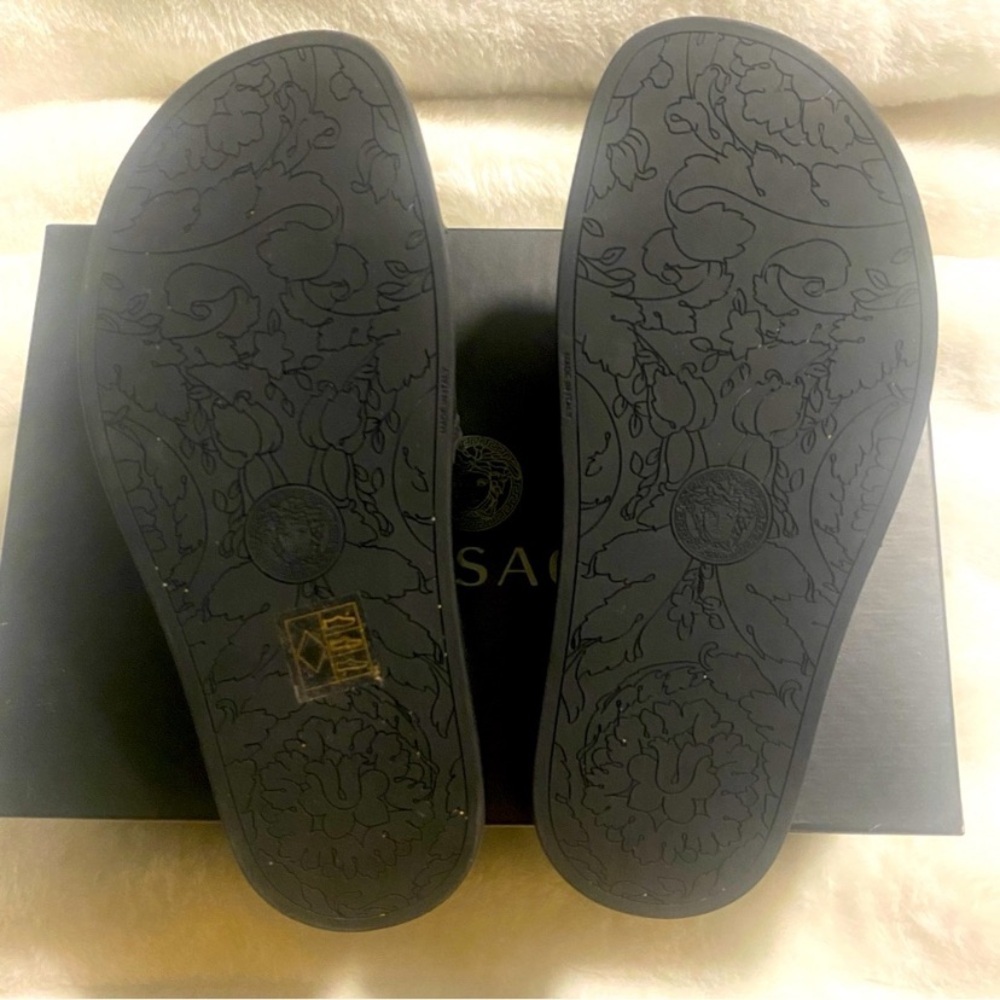 NIB Versace Women's Medusa Slide Sandals in Black/ Gold - Size 37 - Picture 9 of 16